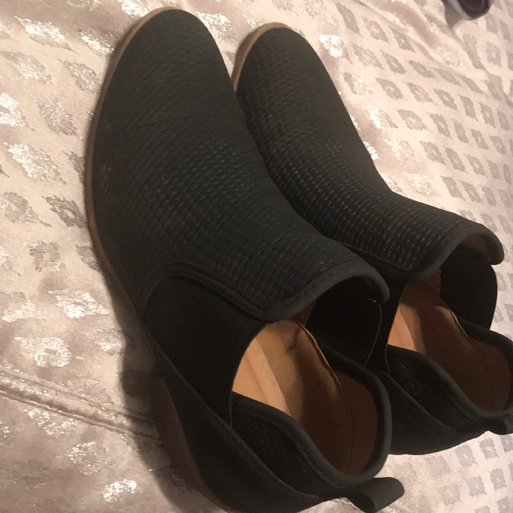 Black boots